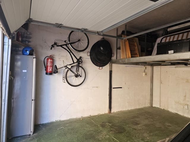 Garage for sale in Natzaret, Valencia city - € 24,500 (Ref: 9391107)