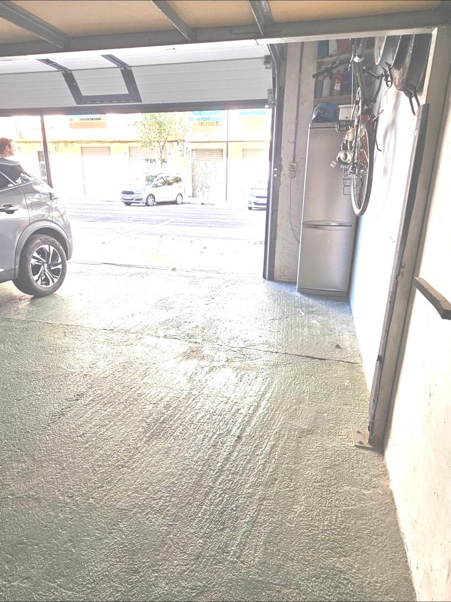 Garage in vendita in Valencia citta - 24.500 € (Rif: 9391107)