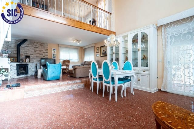 4 soveværelse Villa til salg i Torrent med swimmingpool - € 437.000 (Ref: 9419580)