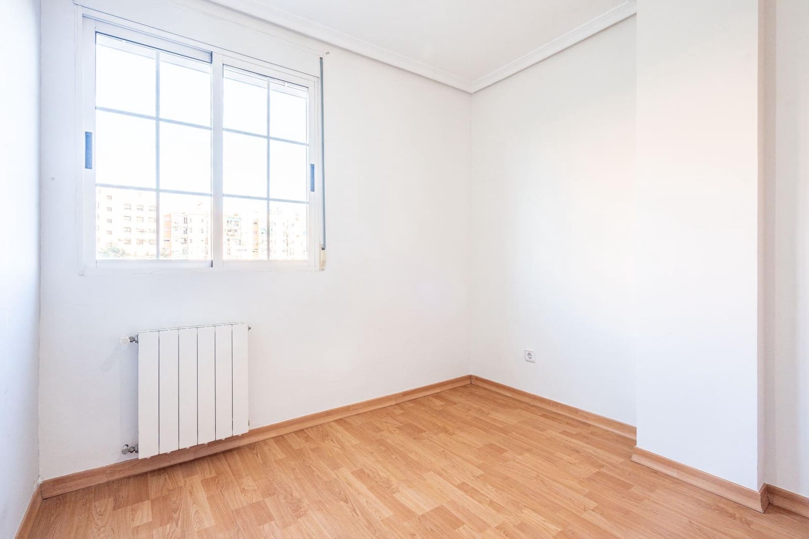 3 slaapkamer Flat te koop in Valencia stad - € 360.000 (Ref: 9422283)