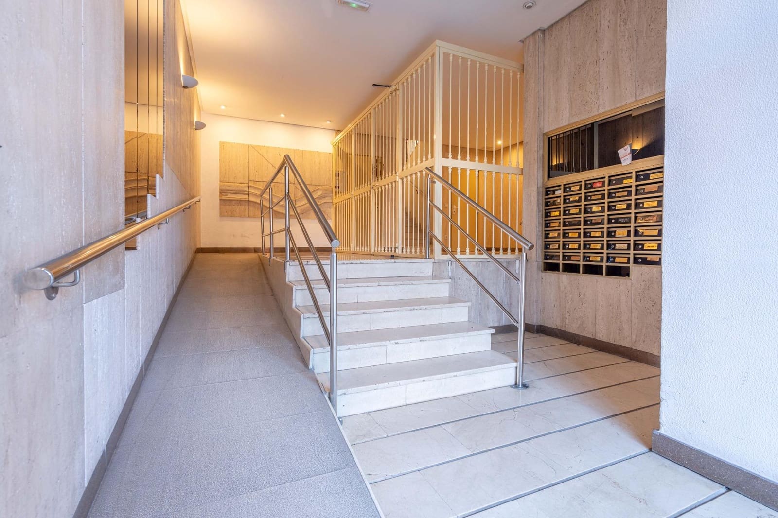 3 slaapkamer Flat te koop in Valencia stad - € 360.000 (Ref: 9422283)