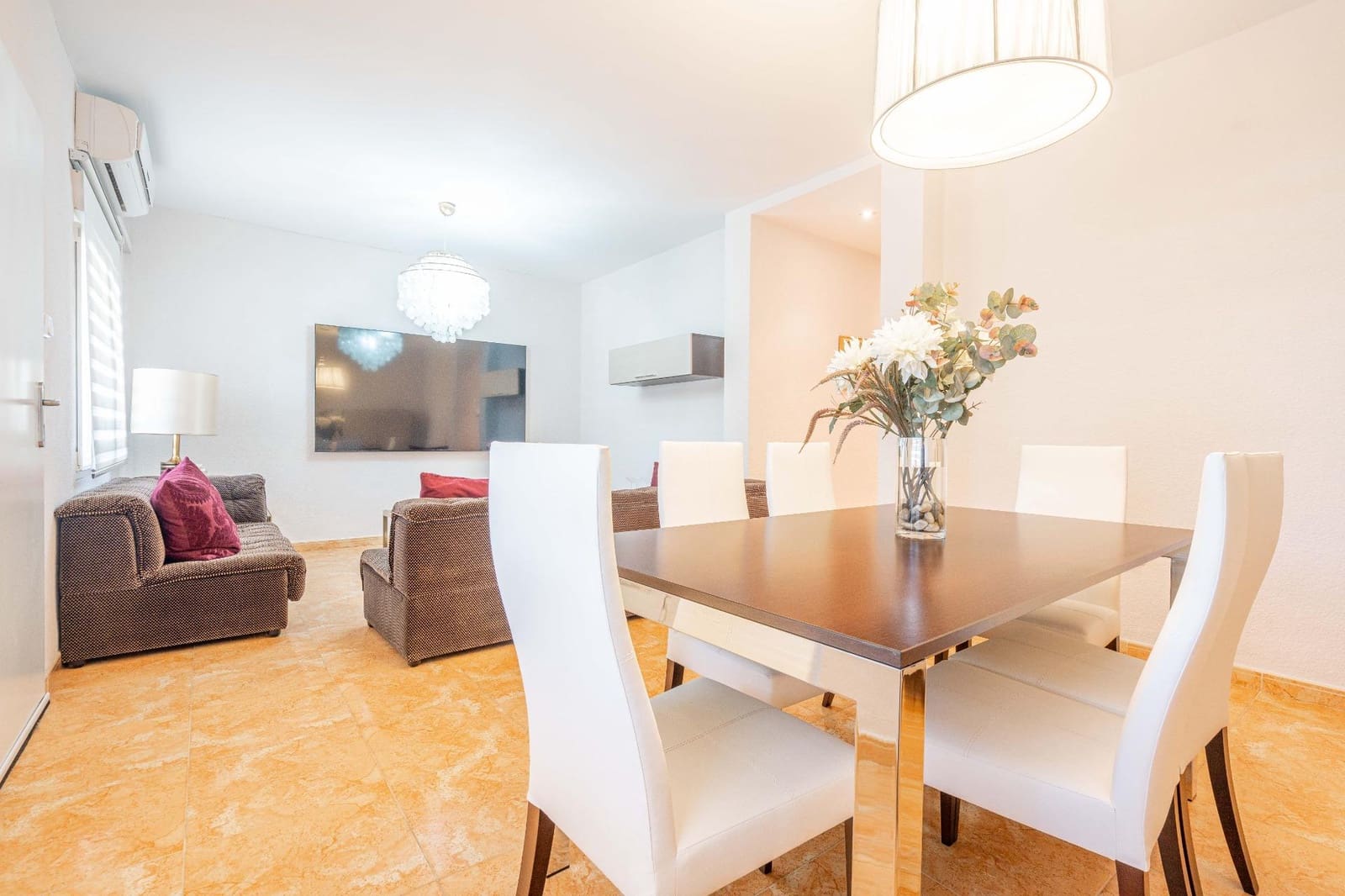 5 makuuhuone Huvila myytävänä paikassa La Canada mukana uima-altaan - 460 000 € (Ref: 9427411)