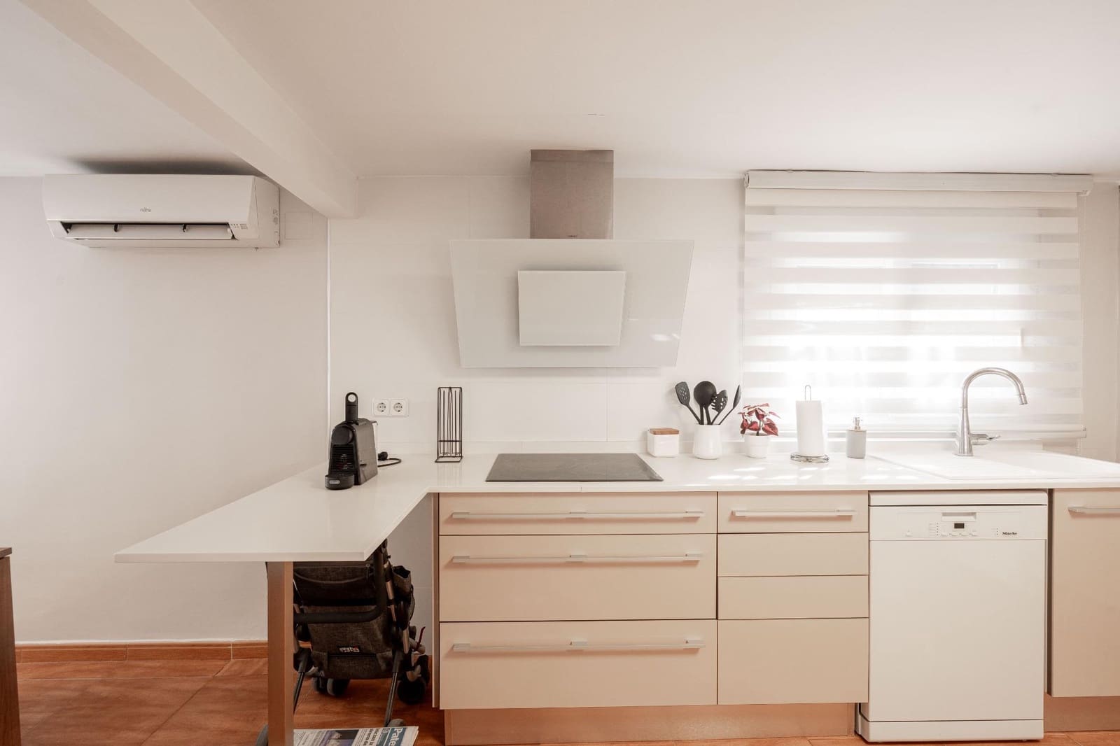 5 makuuhuone Huvila myytävänä paikassa La Canada mukana uima-altaan - 460 000 € (Ref: 9427411)