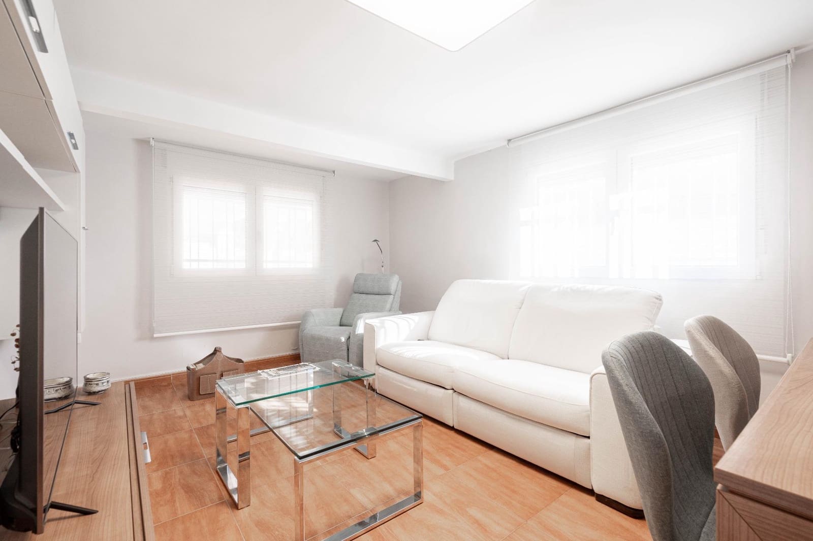 5 makuuhuone Huvila myytävänä paikassa La Canada mukana uima-altaan - 460 000 € (Ref: 9427411)