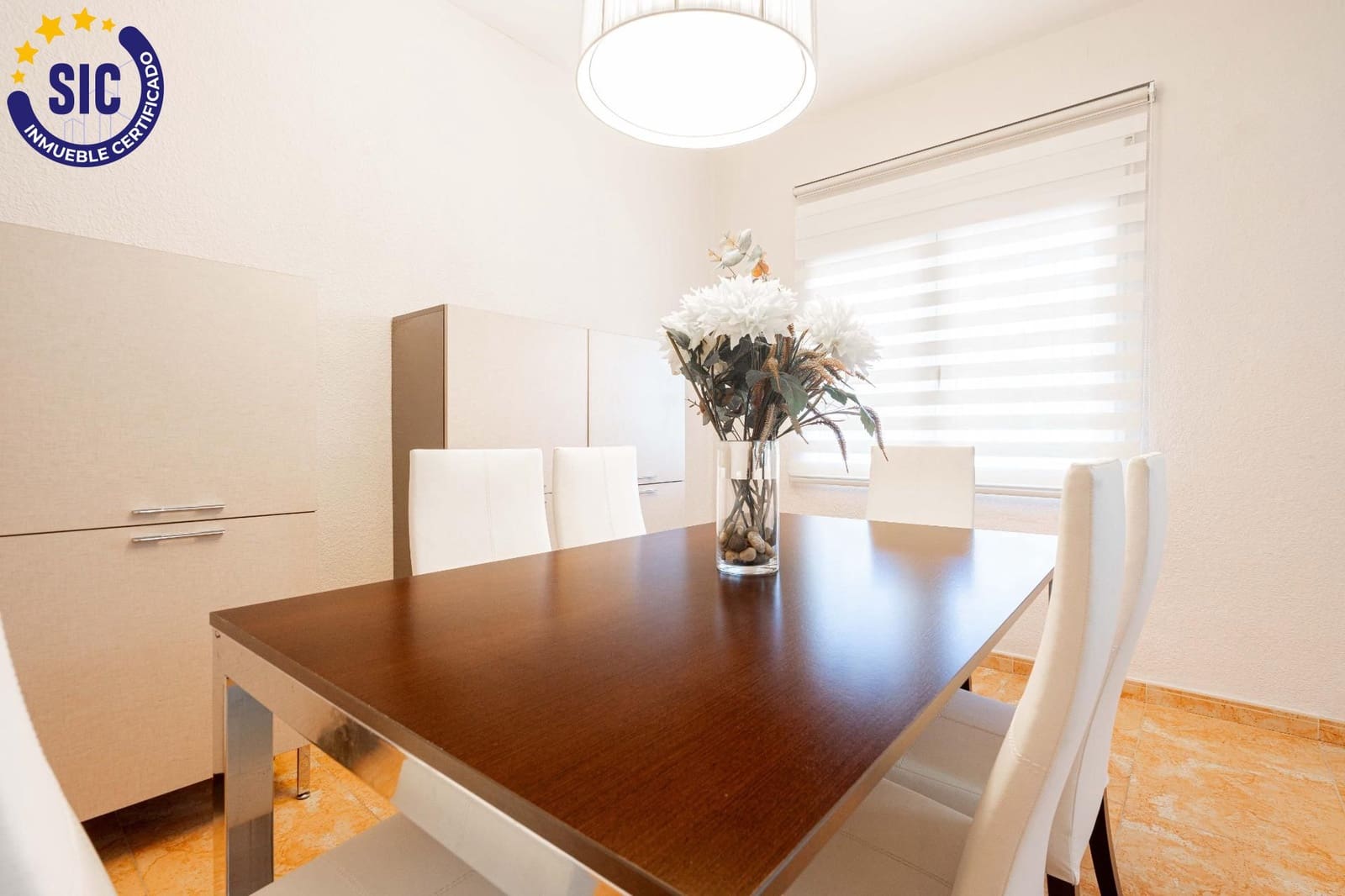 5 bedroom Villa for sale in La Canada with pool - € 460,000 (Ref: 9427411)