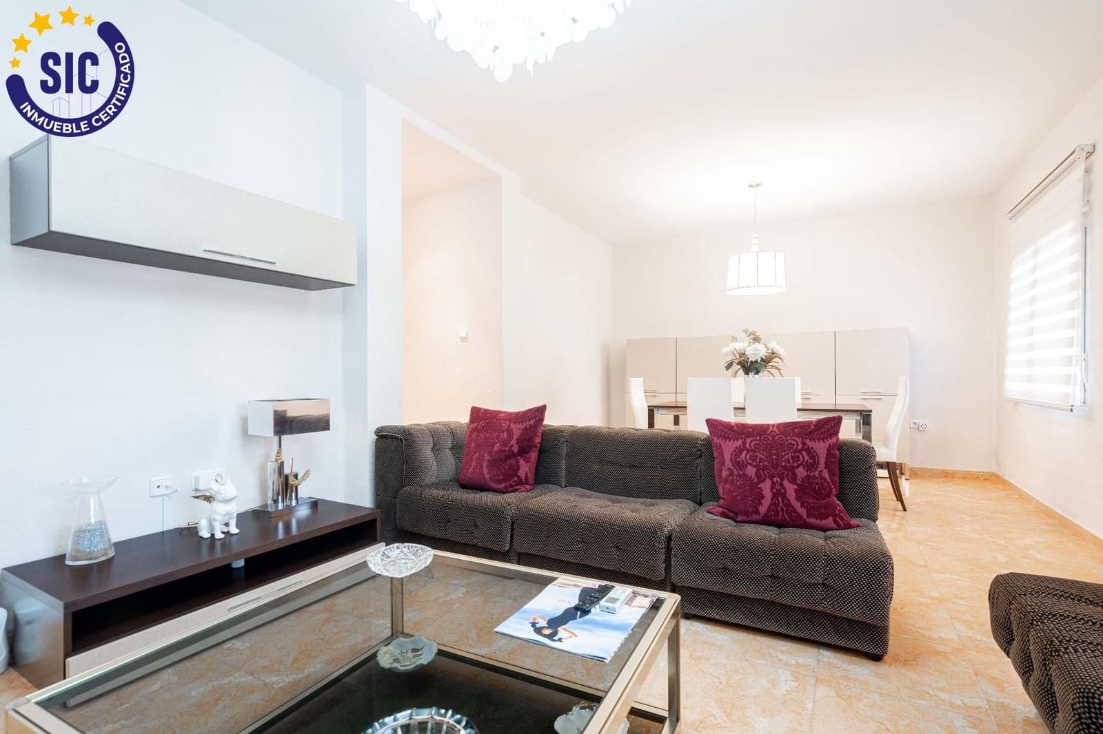 5 bedroom Villa for sale in La Canada with pool - € 460,000 (Ref: 9427411)