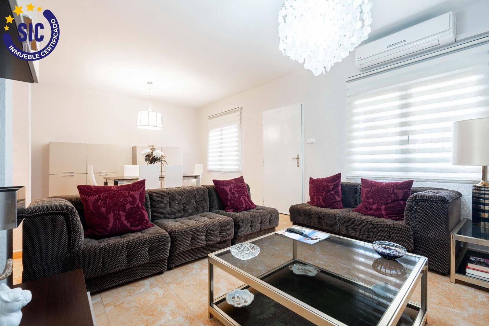 5 bedroom Villa for sale in La Canada with pool - € 460,000 (Ref: 9427411)