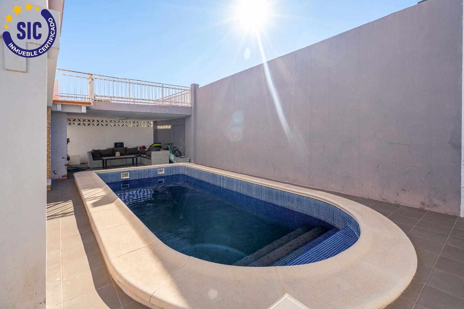 5 bedroom Villa for sale in La Canada with pool - € 460,000 (Ref: 9427411)