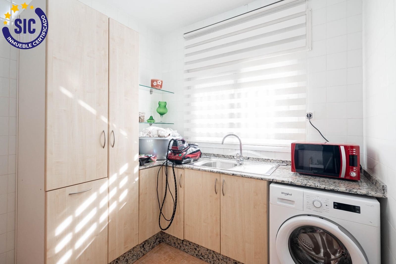 5 bedroom Villa for sale in La Canada with pool - € 460,000 (Ref: 9427411)