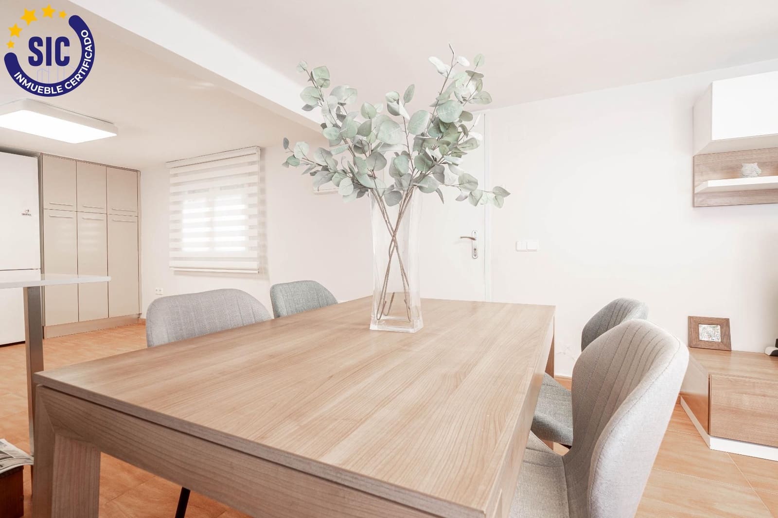 5 bedroom Villa for sale in La Canada with pool - € 460,000 (Ref: 9427411)