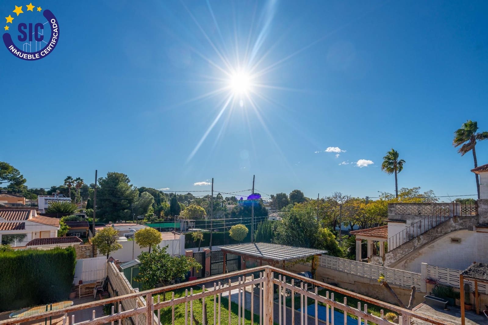 5 bedroom Villa for sale in La Canada with pool - € 460,000 (Ref: 9427411)