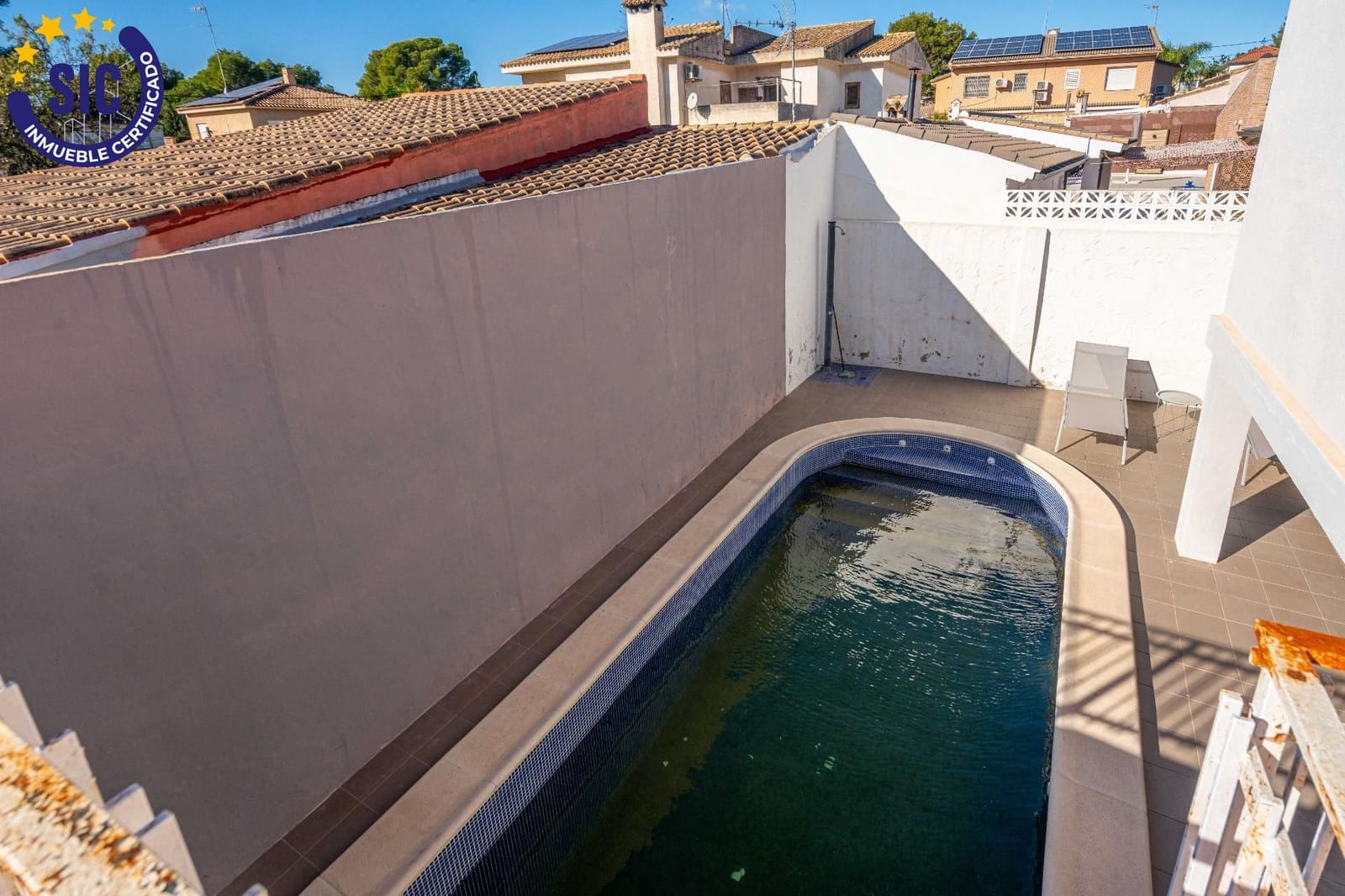 5 bedroom Villa for sale in La Canada with pool - € 460,000 (Ref: 9427411)