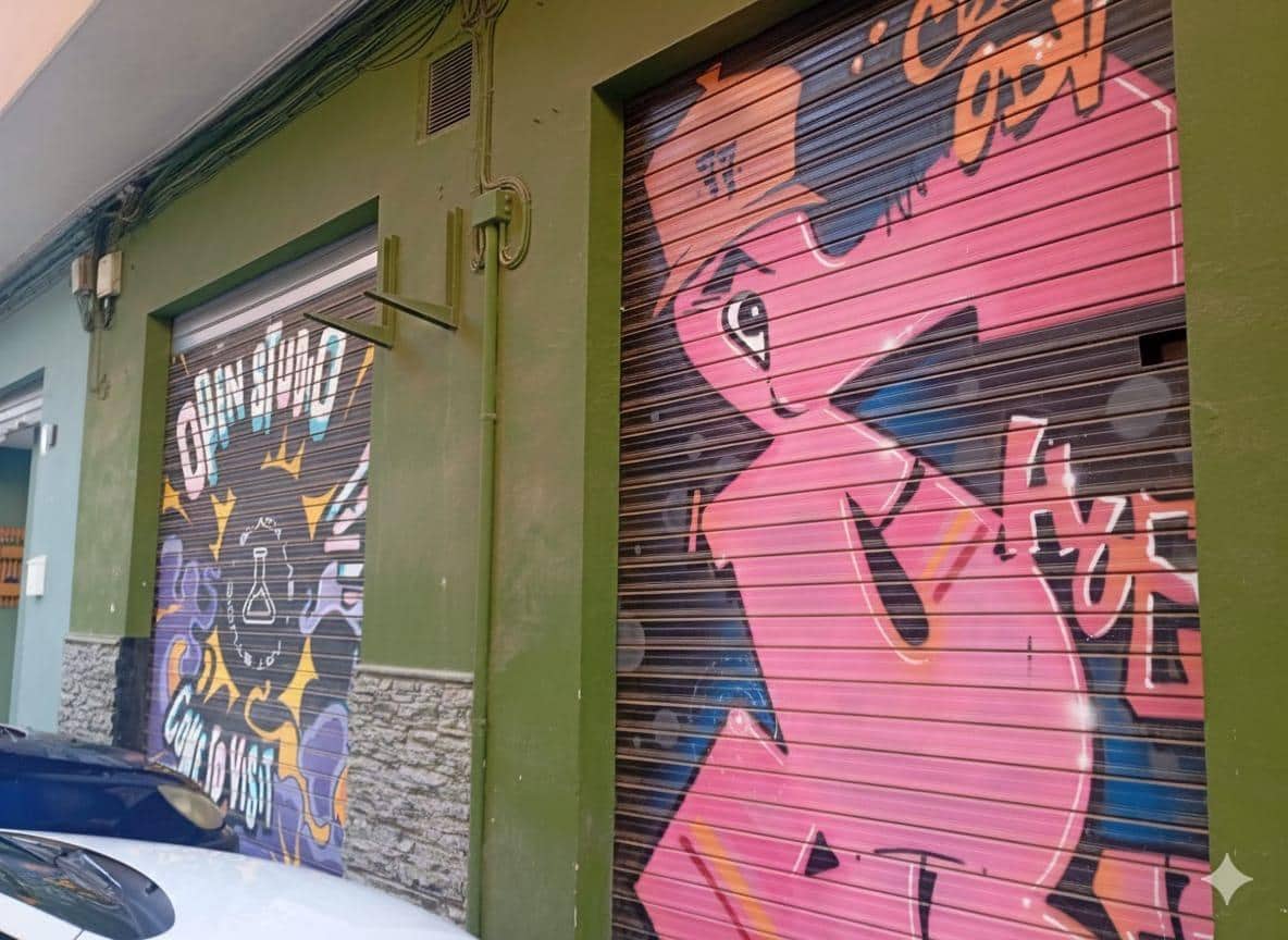 Kommersiell til salgs i Valencia by - € 110 000 (Ref: 9435185)