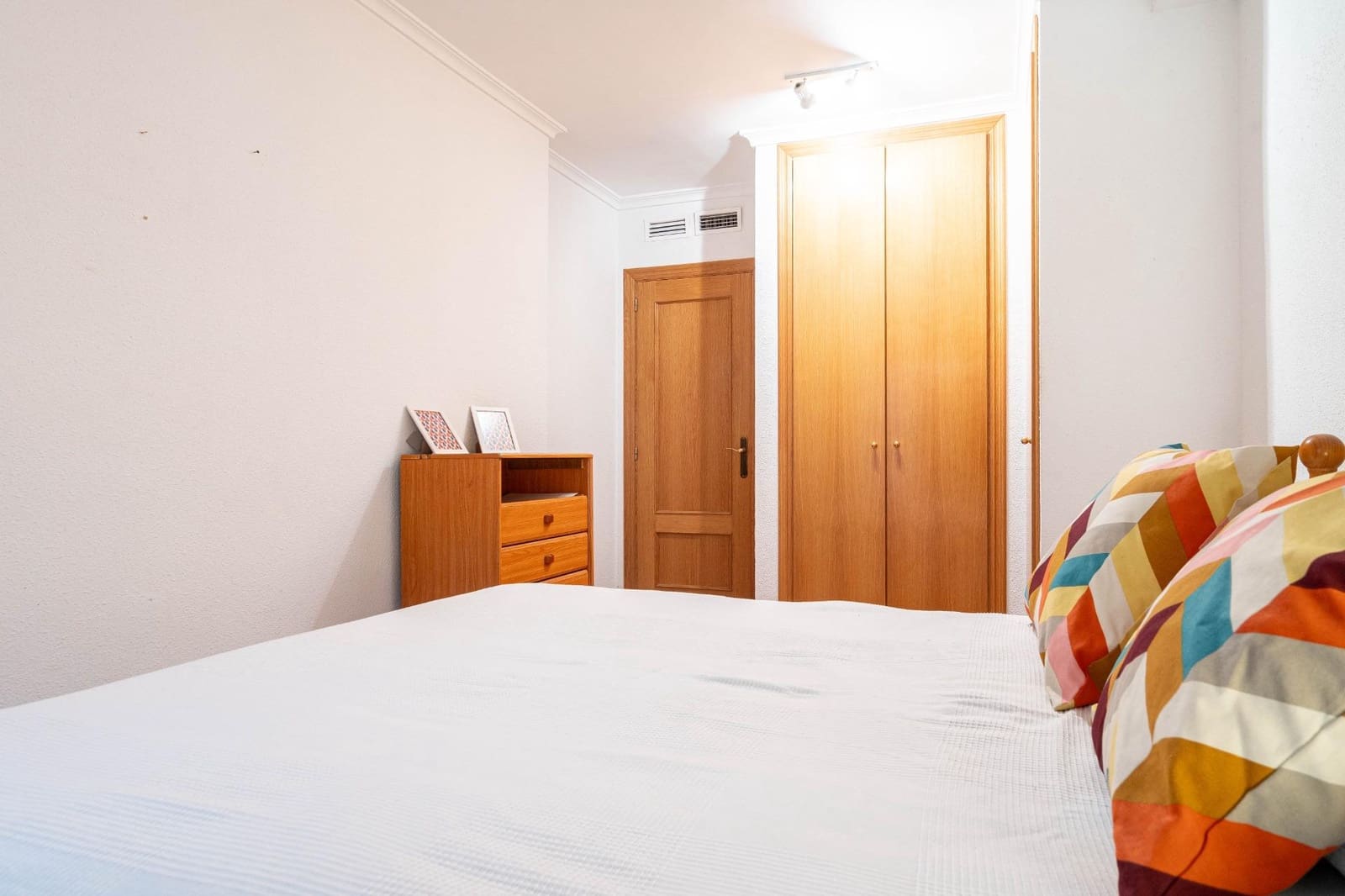 3 bedroom Flat for sale in Valencia city - € 320,000 (Ref: 9437572)