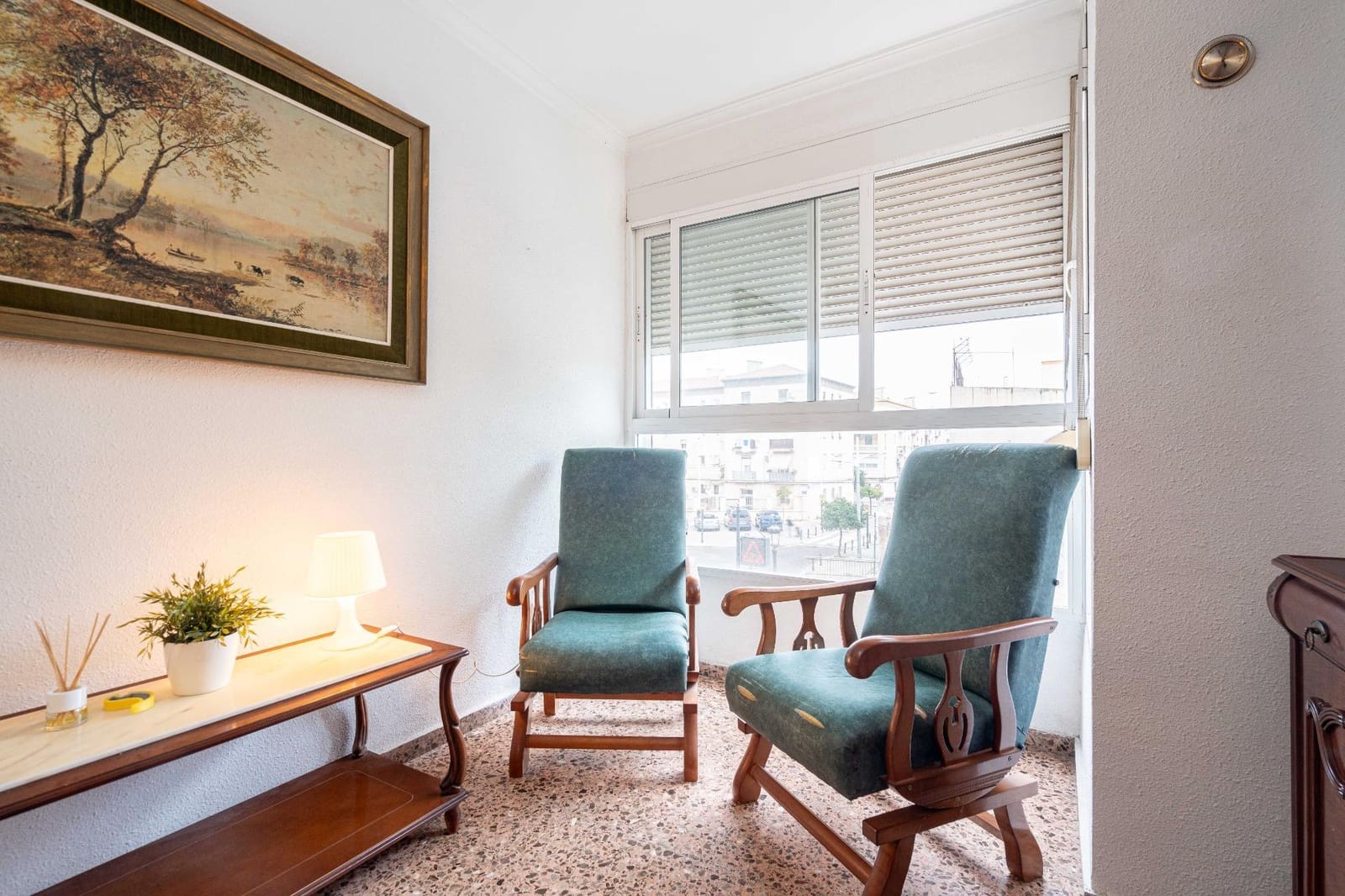 3 bedroom Flat for sale in Valencia city - € 320,000 (Ref: 9437572)