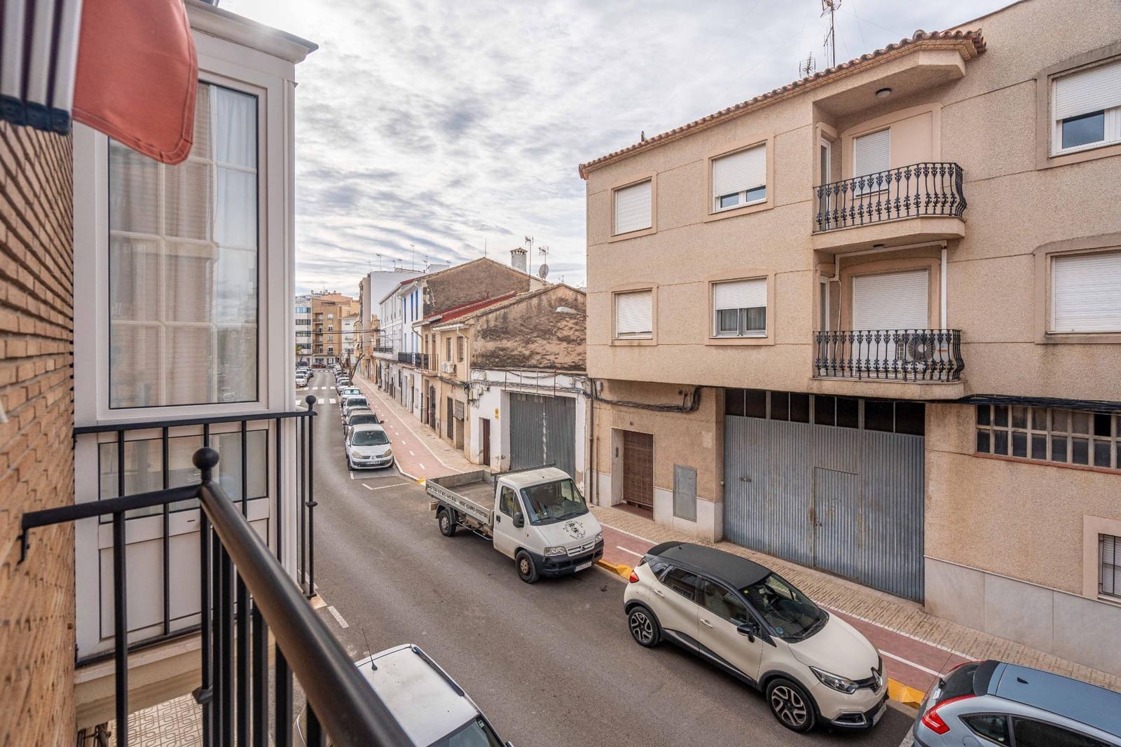 5 soveværelse Villa til salg i Canals med swimmingpool garage - € 699.000 (Ref: 9437574)