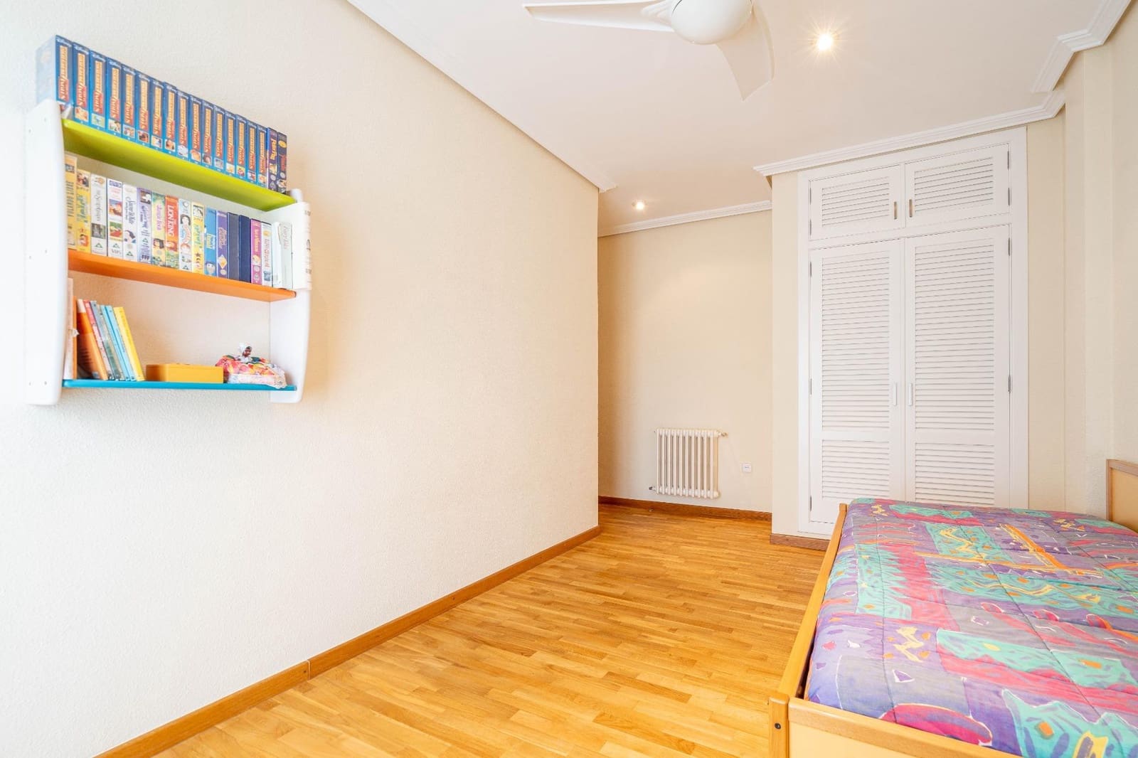 5 soveværelse Villa til salg i Canals med swimmingpool garage - € 699.000 (Ref: 9437574)