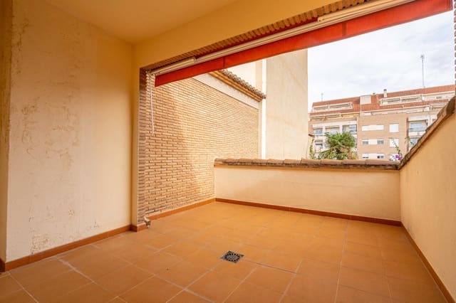 5 soveværelse Villa til salg i Canals med swimmingpool garage - € 699.000 (Ref: 9437574)