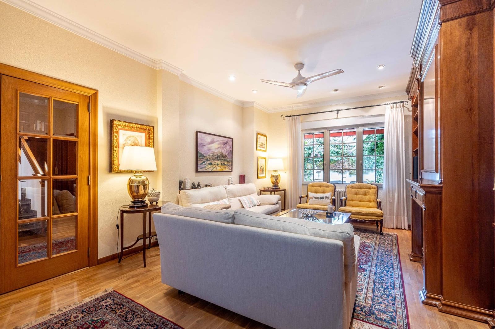 5 soveværelse Villa til salg i Canals med swimmingpool garage - € 699.000 (Ref: 9437574)