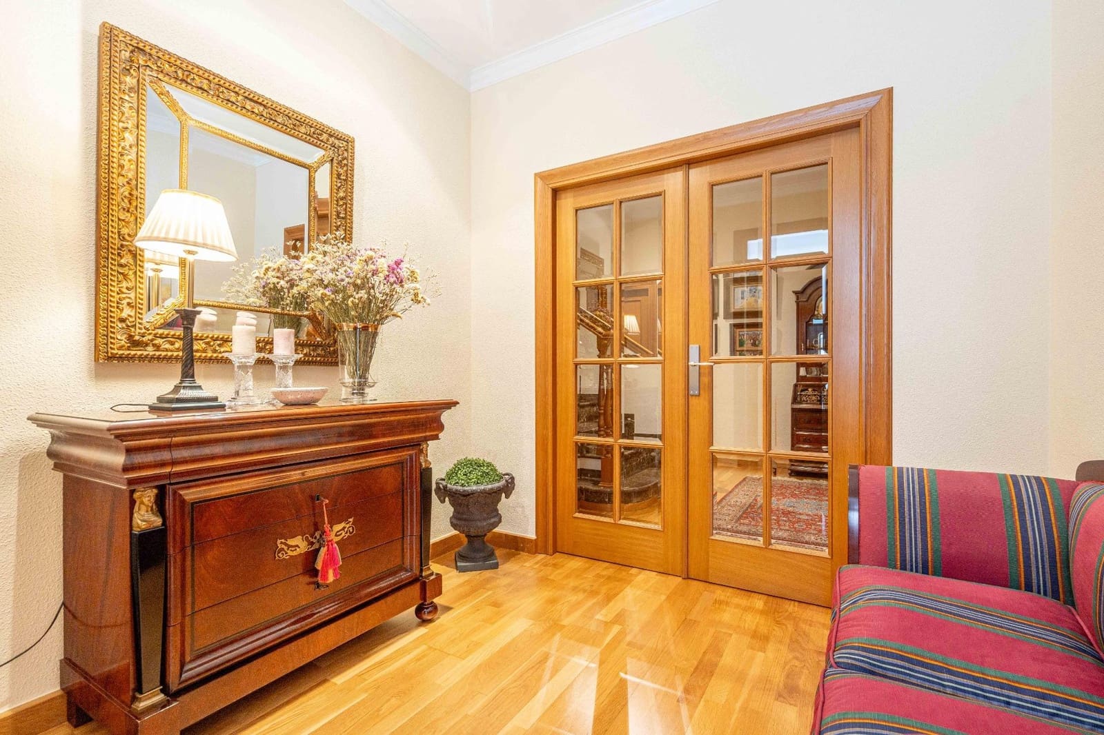 5 soveværelse Villa til salg i Canals med swimmingpool garage - € 699.000 (Ref: 9437574)