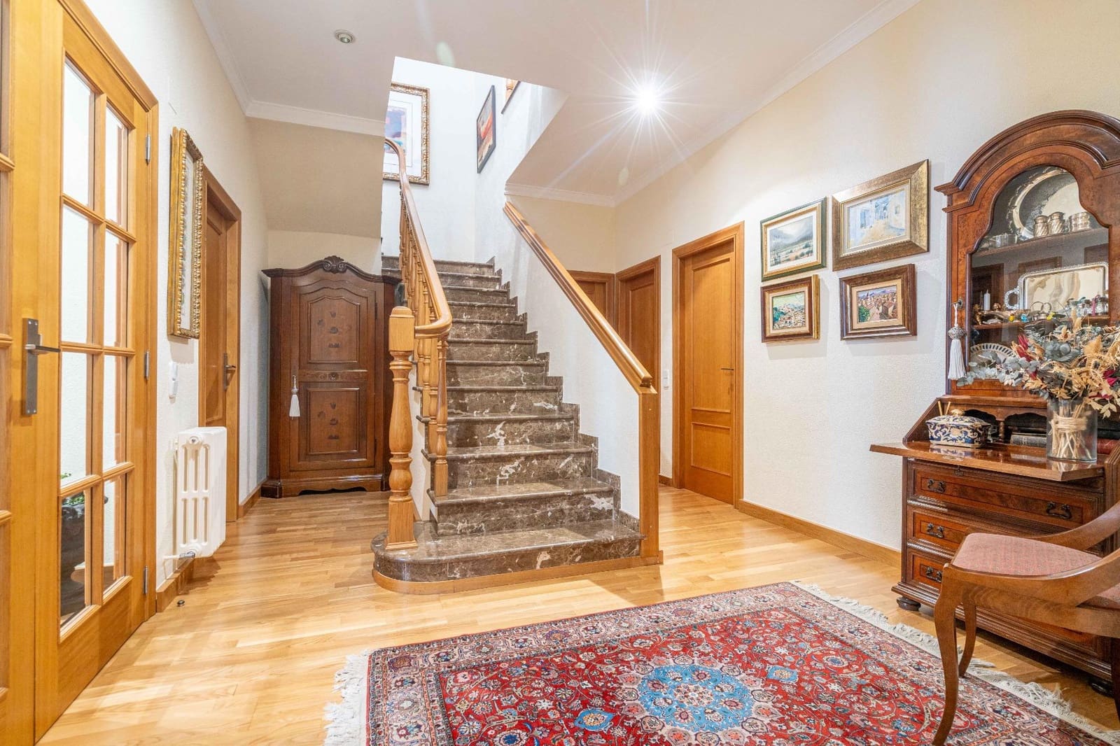 5 soveværelse Villa til salg i Canals med swimmingpool garage - € 699.000 (Ref: 9437574)