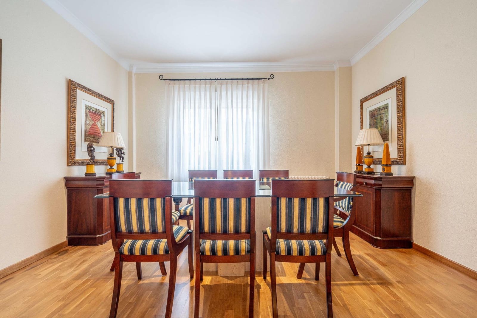 5 soveværelse Villa til salg i Canals med swimmingpool garage - € 699.000 (Ref: 9437574)