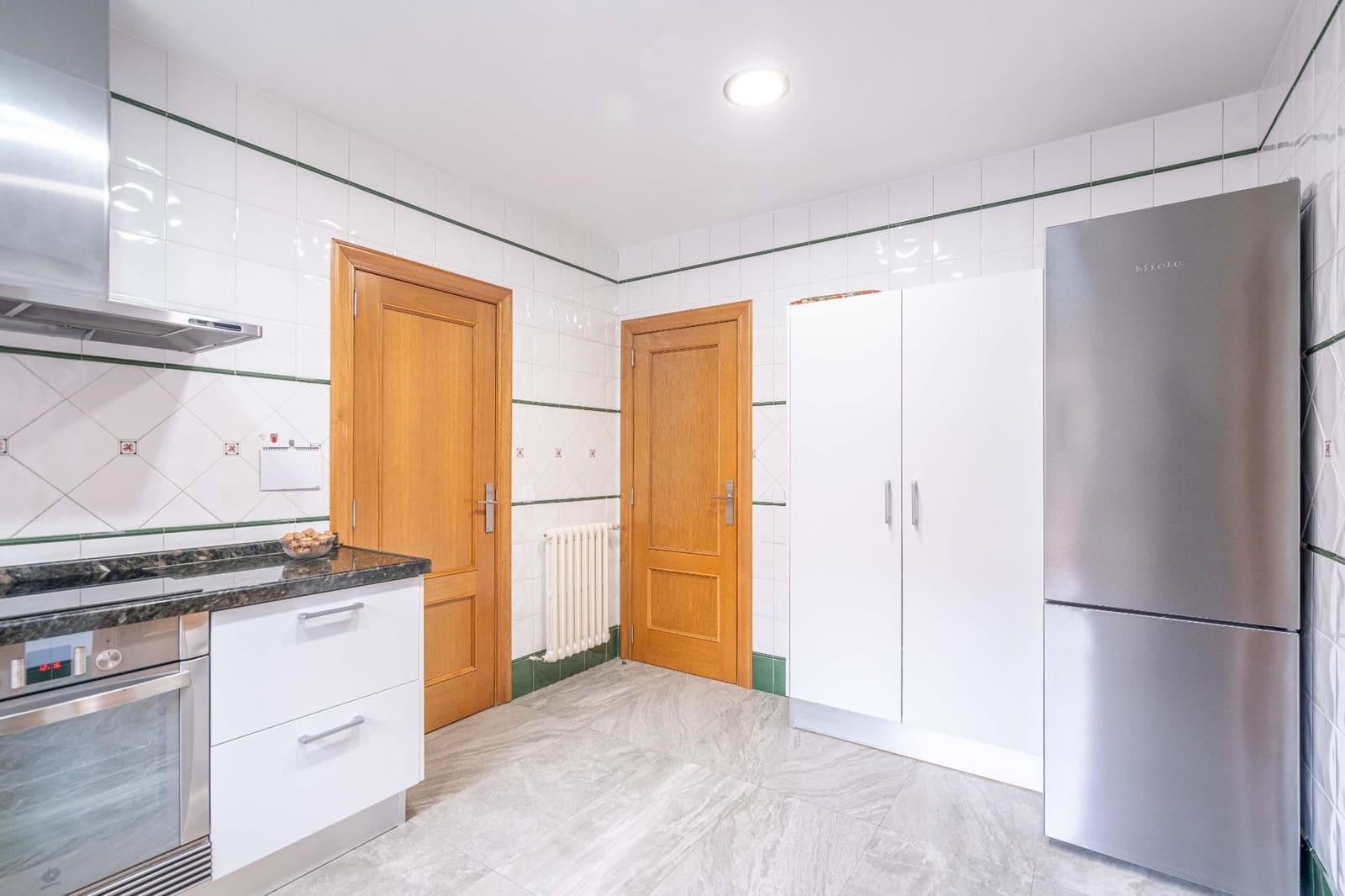 5 soveværelse Villa til salg i Canals med swimmingpool garage - € 699.000 (Ref: 9437574)