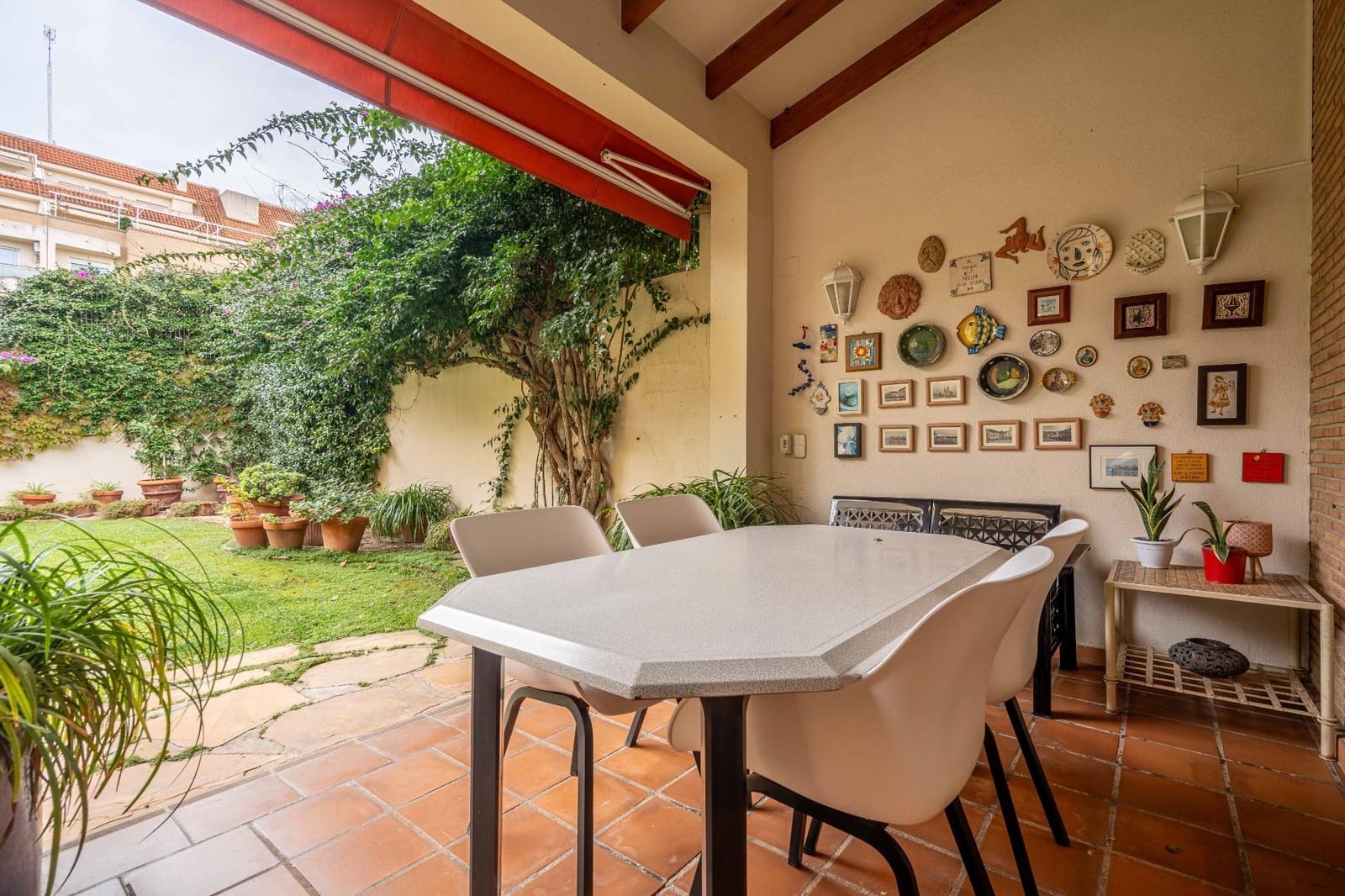 5 soveværelse Villa til salg i Canals med swimmingpool garage - € 699.000 (Ref: 9437574)