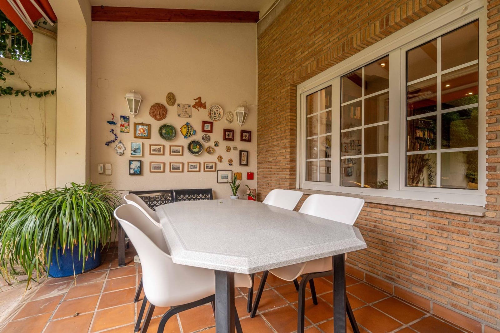 5 soveværelse Villa til salg i Canals med swimmingpool garage - € 699.000 (Ref: 9437574)