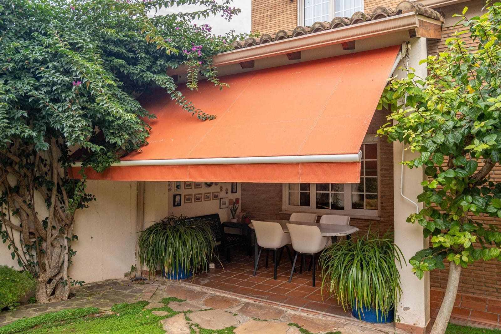 5 soveværelse Villa til salg i Canals med swimmingpool garage - € 699.000 (Ref: 9437574)