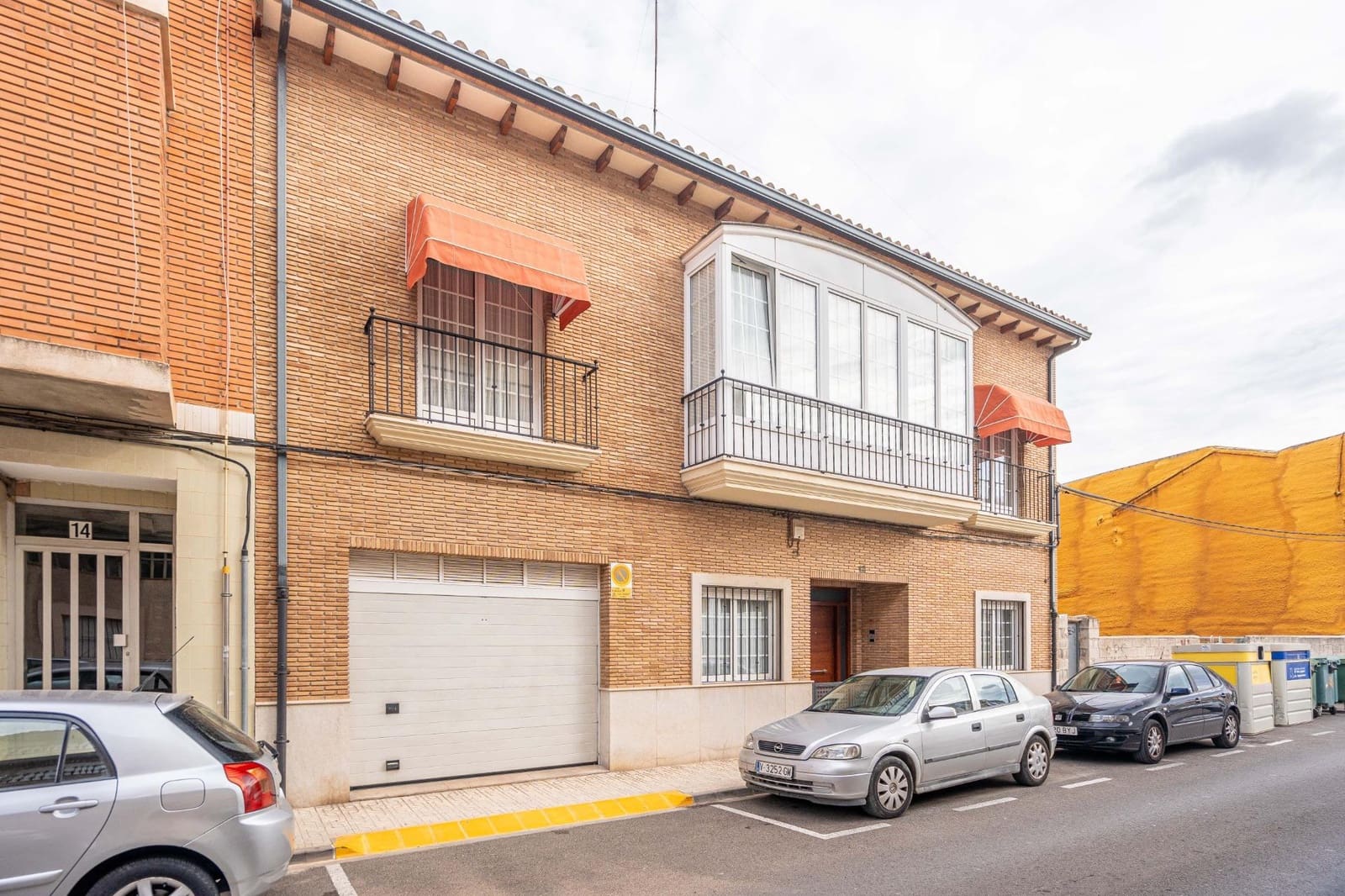 5 soveværelse Villa til salg i Canals med swimmingpool garage - € 699.000 (Ref: 9437574)