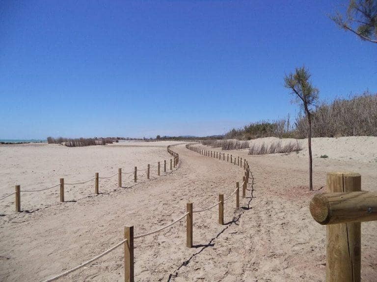 3 sovrum Radhus till salu i Moncofa med garage - 332 000 € (Ref: 9450425)