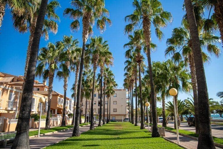 3 sovrum Radhus till salu i Moncofa med garage - 332 000 € (Ref: 9450425)