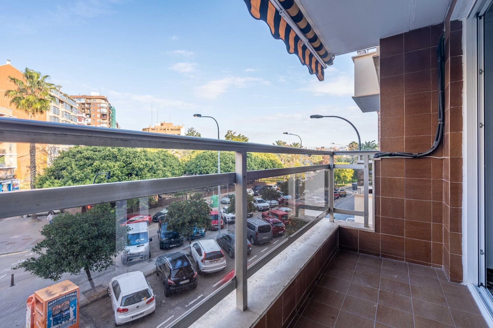 5 soveværelse Lejlighed til salg i Valencia by med garage - € 390.000 (Ref: 9456479)