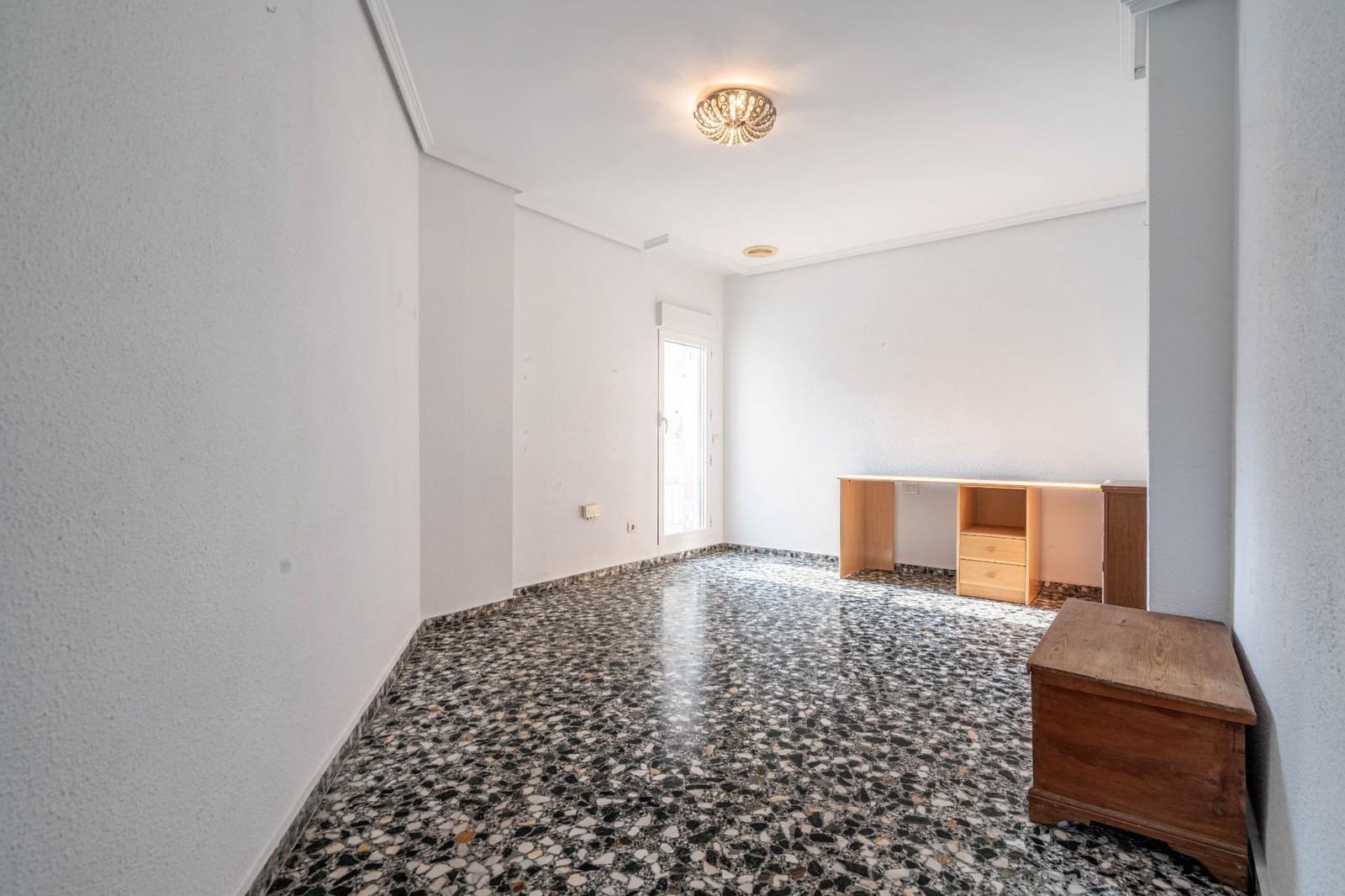 5 soveværelse Lejlighed til salg i Valencia by med garage - € 390.000 (Ref: 9456479)