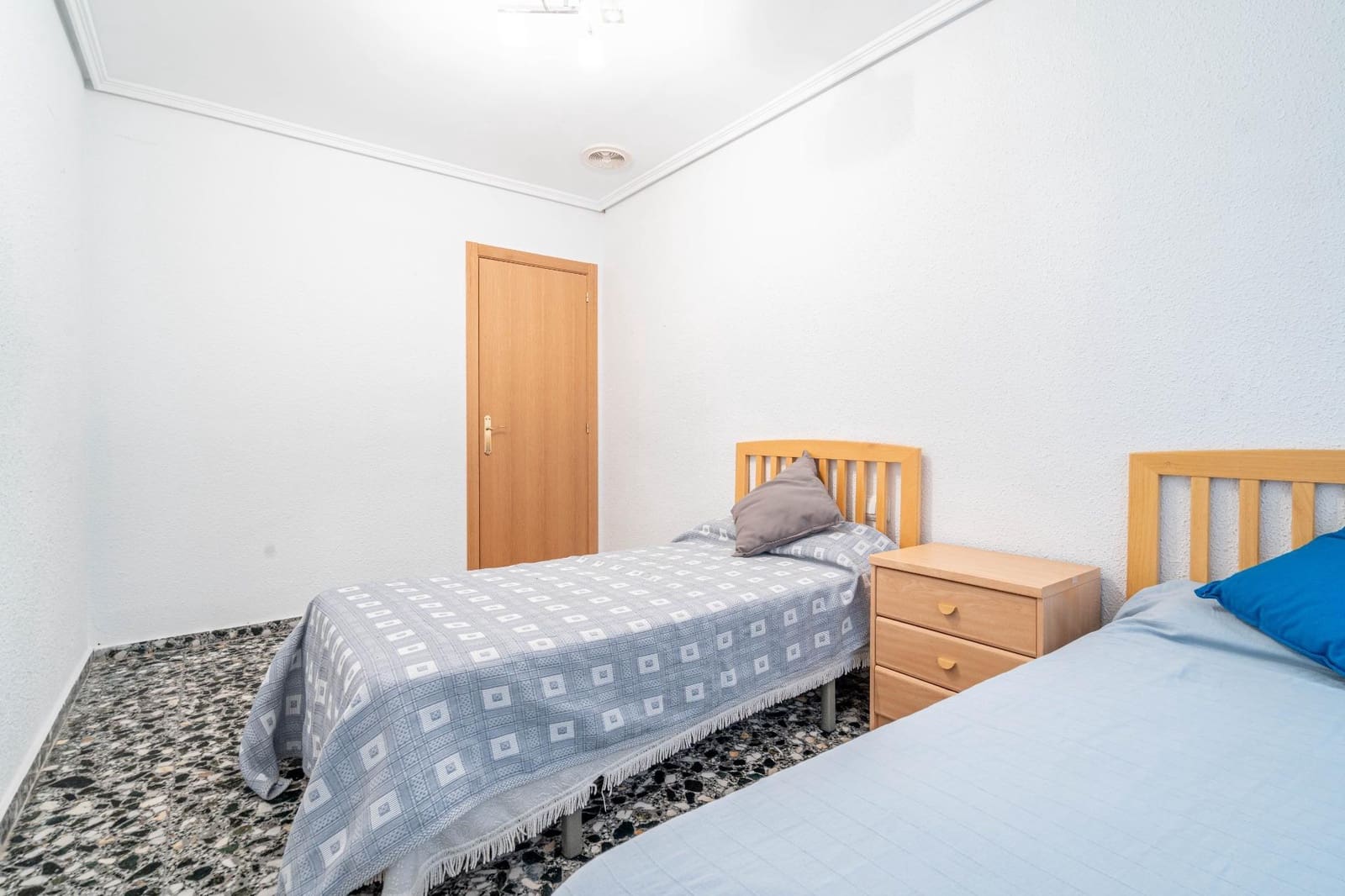 5 soveværelse Lejlighed til salg i Valencia by med garage - € 390.000 (Ref: 9456479)