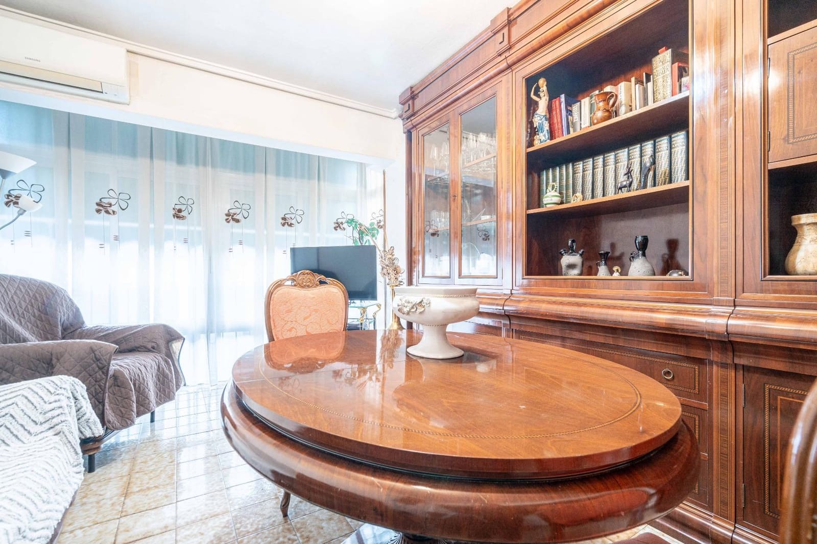 3 bedroom Flat for sale in Valencia city - € 249,000 (Ref: 9473085)