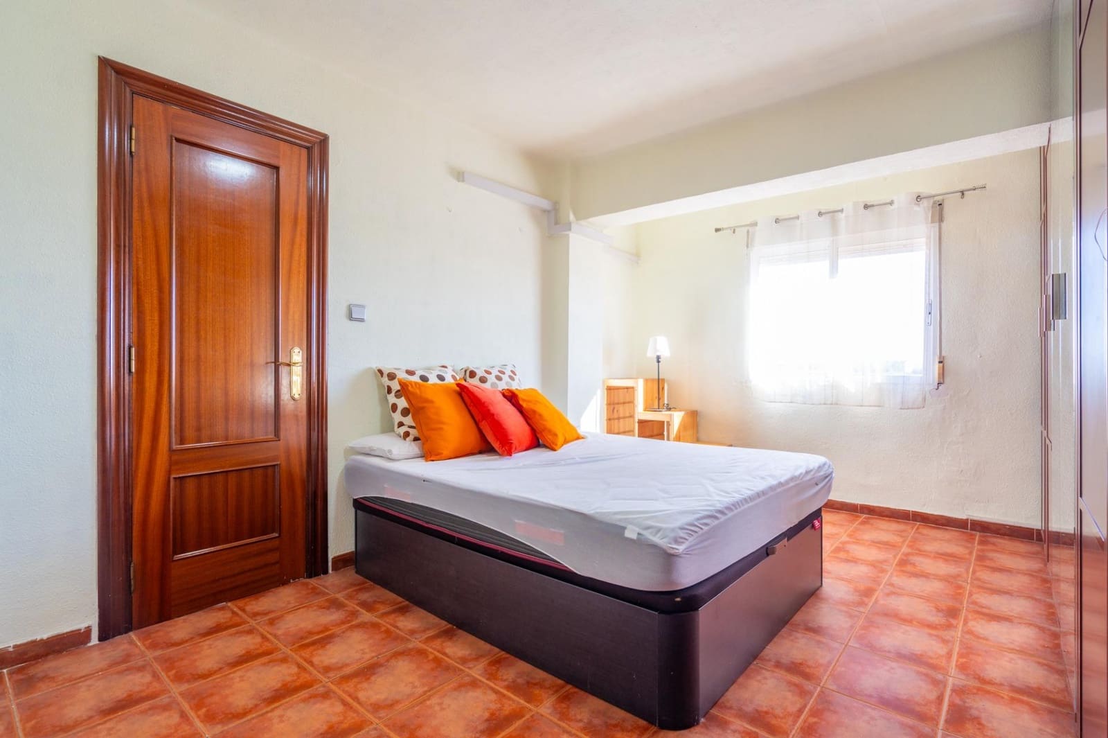 3 bedroom Flat for sale in Valencia city - € 195,000 (Ref: 9497537)