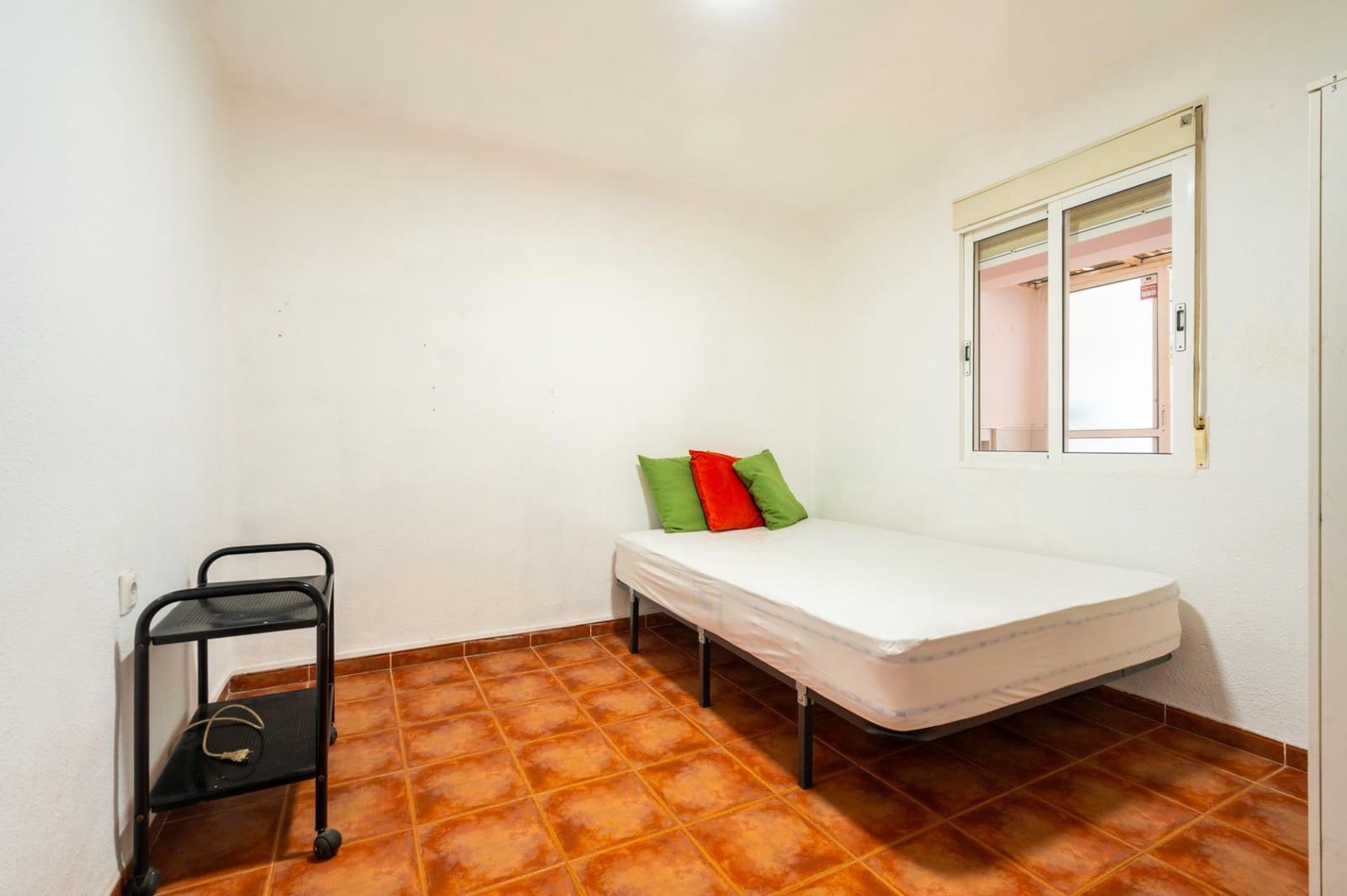 3 bedroom Flat for sale in Valencia city - € 195,000 (Ref: 9497537)