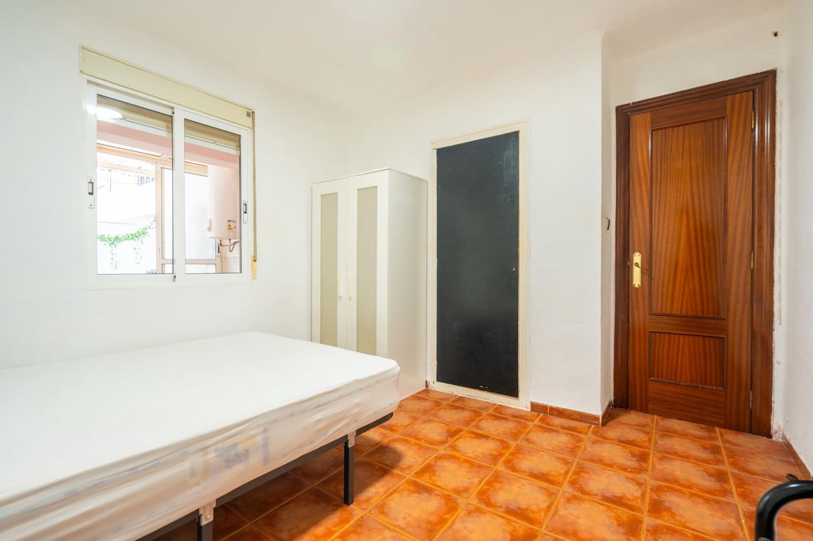 3 bedroom Flat for sale in Valencia city - € 195,000 (Ref: 9497537)