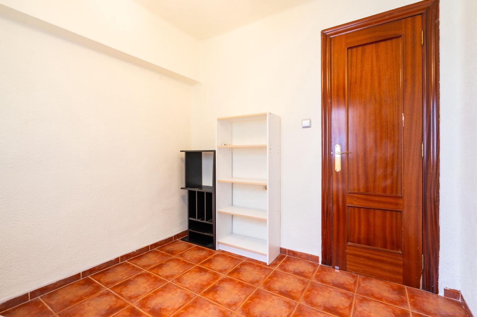 3 bedroom Flat for sale in Valencia city - € 195,000 (Ref: 9497537)