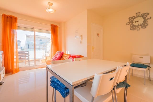 3 soveværelse Semi-Rækkehus til salg i Oliva med swimmingpool - € 220.000 (Ref: 9513560)