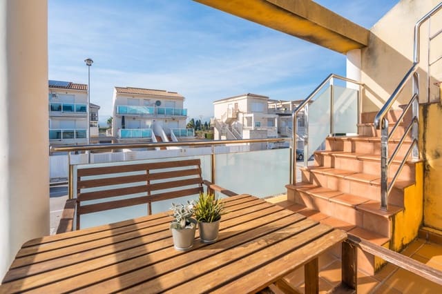 3 soveværelse Semi-Rækkehus til salg i Oliva med swimmingpool - € 220.000 (Ref: 9513560)