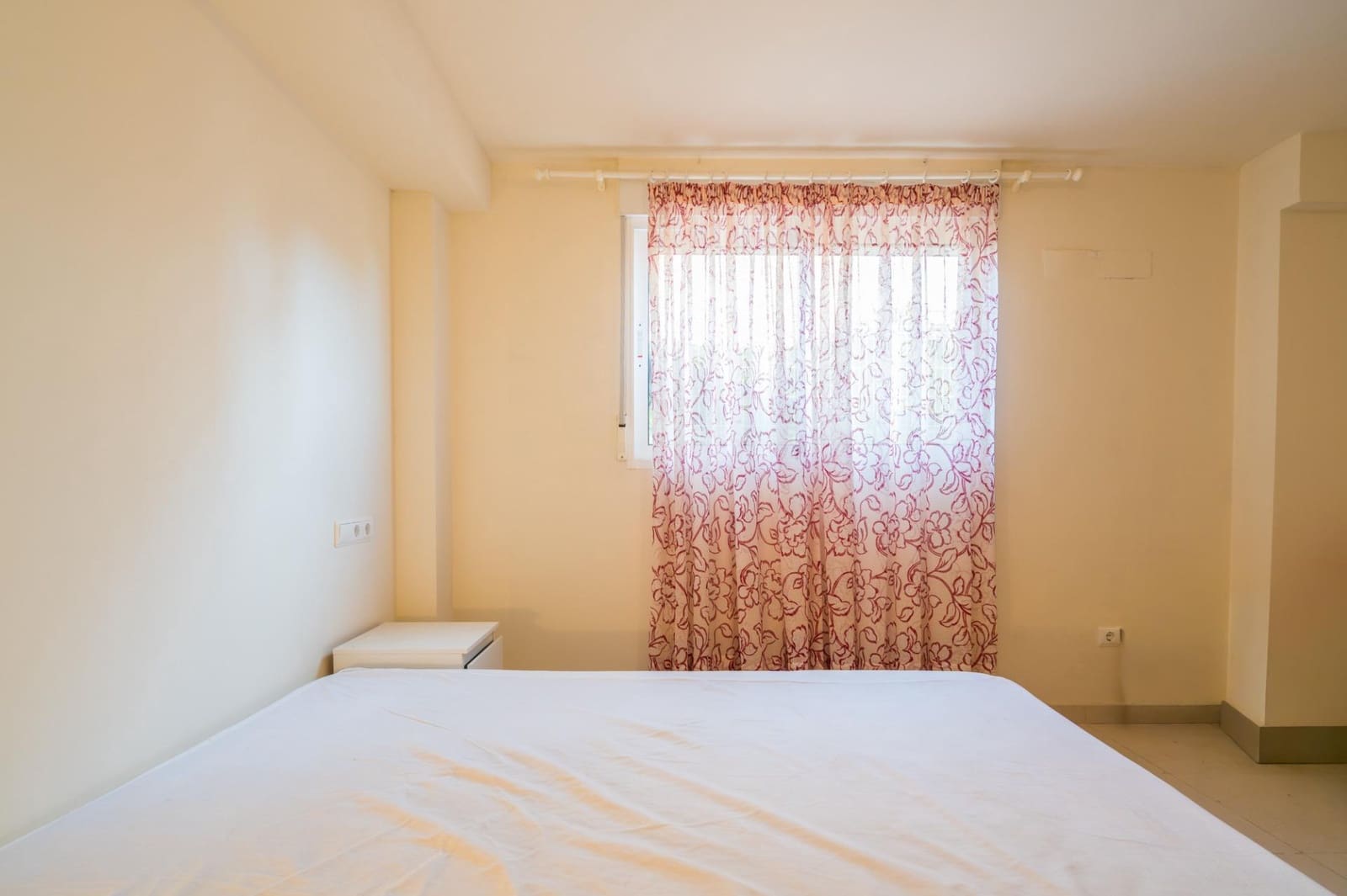 3 soveværelse Semi-Rækkehus til salg i Oliva med swimmingpool - € 220.000 (Ref: 9513560)