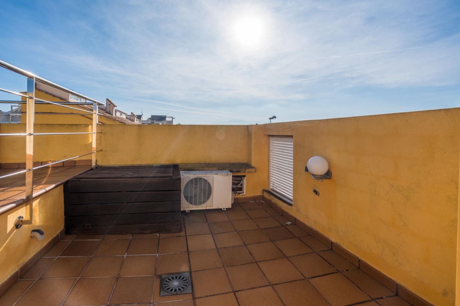 3 soveværelse Semi-Rækkehus til salg i Oliva med swimmingpool - € 220.000 (Ref: 9513560)