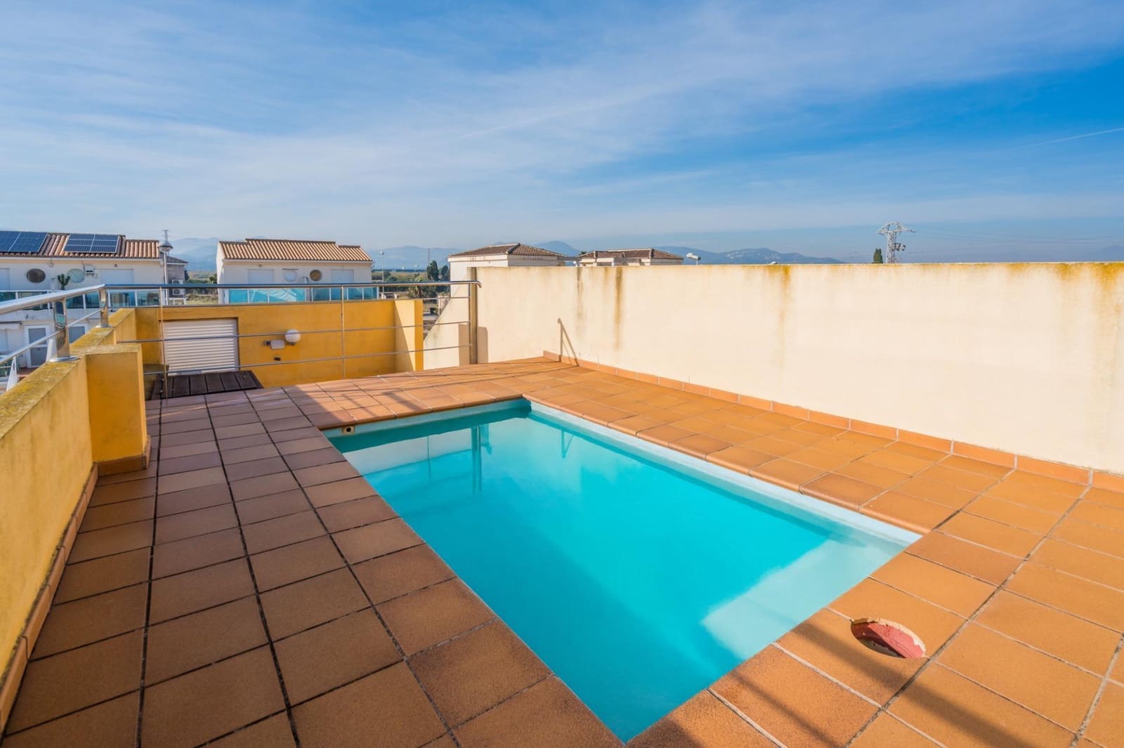 3 soveværelse Semi-Rækkehus til salg i Oliva med swimmingpool - € 220.000 (Ref: 9513560)