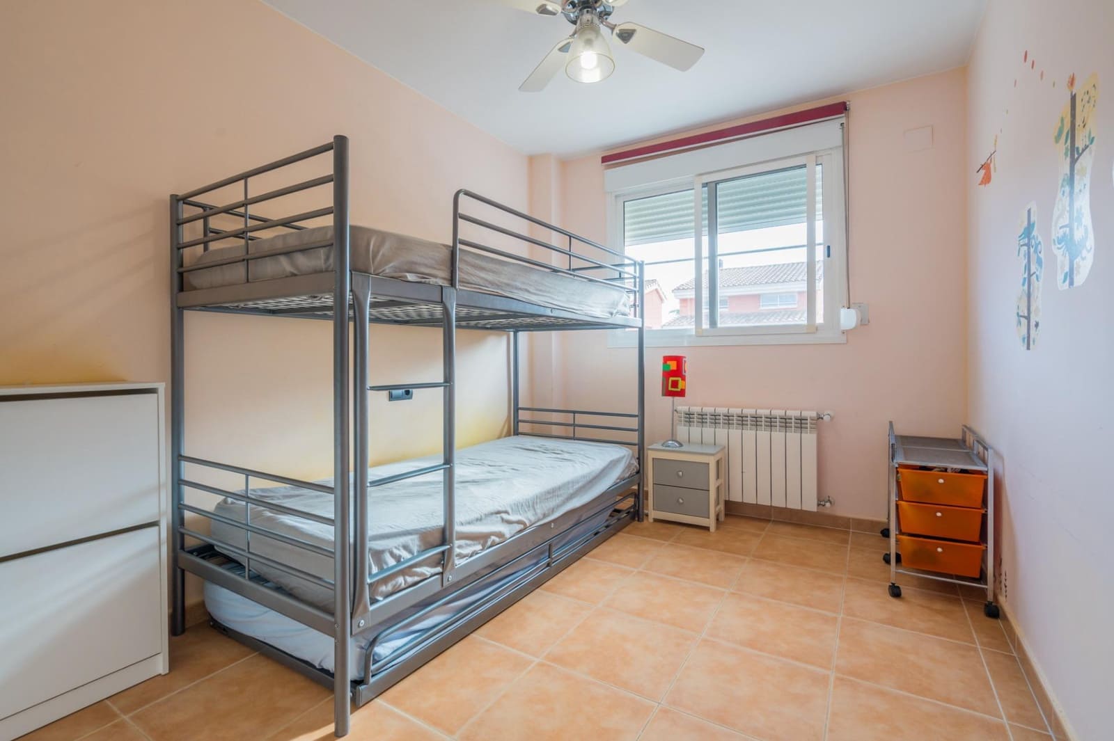 6 bedroom Villa for sale in Moncada with pool - € 420,000 (Ref: 9536306)