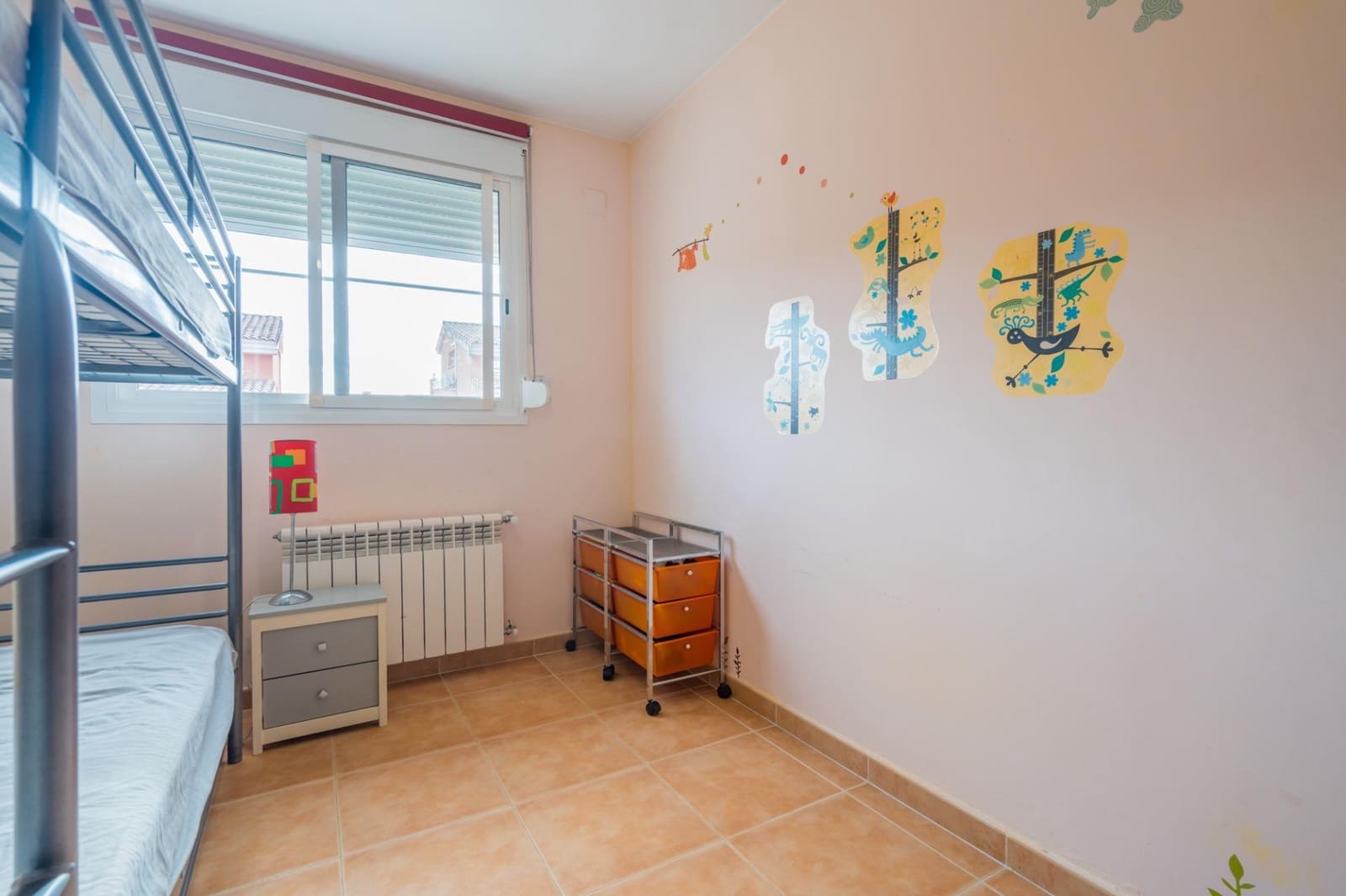 6 bedroom Villa for sale in Moncada with pool - € 420,000 (Ref: 9536306)