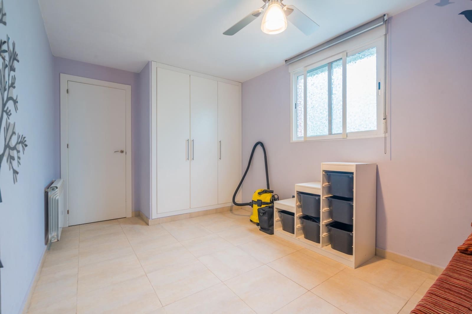 6 bedroom Villa for sale in Moncada with pool - € 420,000 (Ref: 9536306)