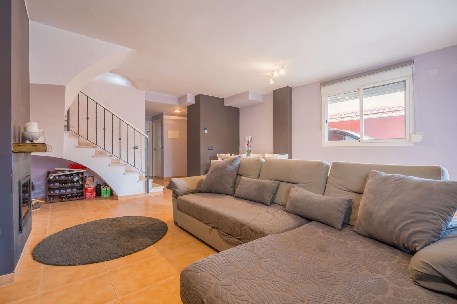 6 bedroom Villa for sale in Moncada with pool - € 420,000 (Ref: 9536306)